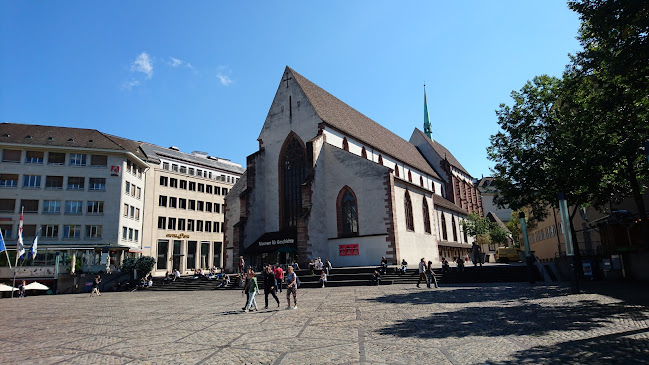 Leonhardskirche - Kirche