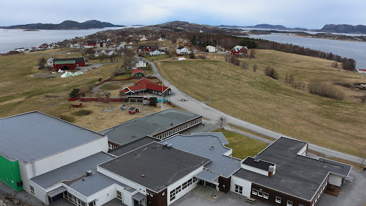 Lauvsnes skole Gnr 13 Bnr 80, 7770 Flatanger, Norge