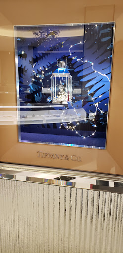 Jewelry Store «Tiffany & Co.», reviews and photos, 730 N Michigan Ave, Chicago, IL 60611, USA
