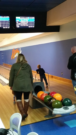 Bowling Alley «Classic Lanes», reviews and photos, 7501 S Howell Ave, Oak Creek, WI 53154, USA