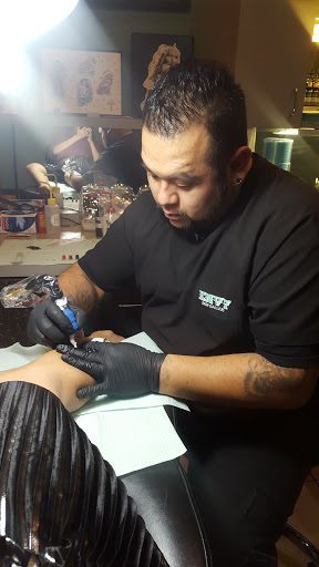 Tattoo Shop «Envy Skin Gallery», reviews and photos, 1528 Bethel Rd, Columbus, OH 43220, USA
