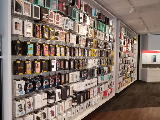 Cell Phone Store «Verizon», reviews and photos, 2500 W Moreland Rd, Willow Grove, PA 19090, USA