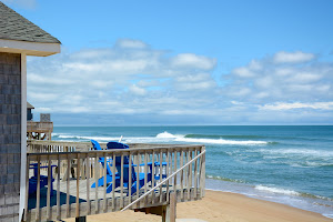 Lighthouse View Oceanfront Lodging