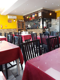 Atmosphère du Restaurant portugais A Tasquinha à Roissy-en-Brie - n°6