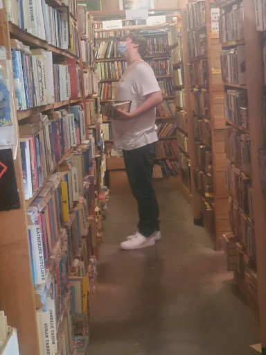 Book Store «U.S. 41 Book Store», reviews and photos, 17244 US-41, Spring Hill, FL 34610, USA