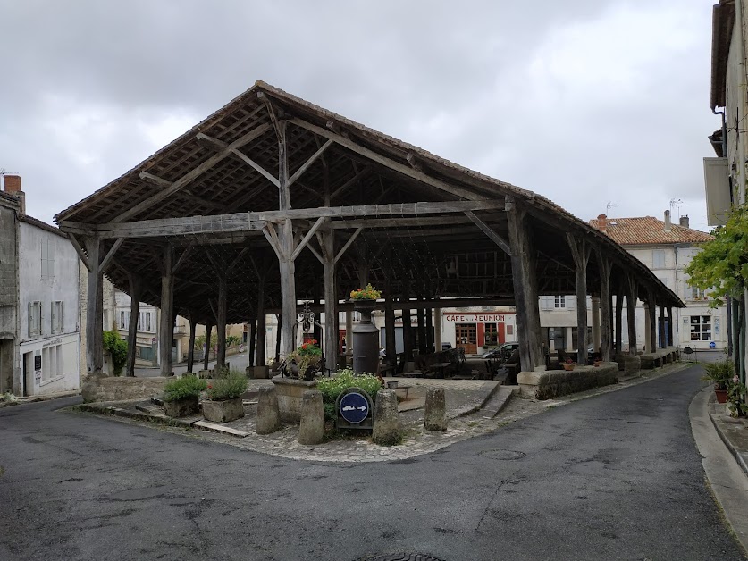 Cafe De La Reunion Villebois-Lavalette