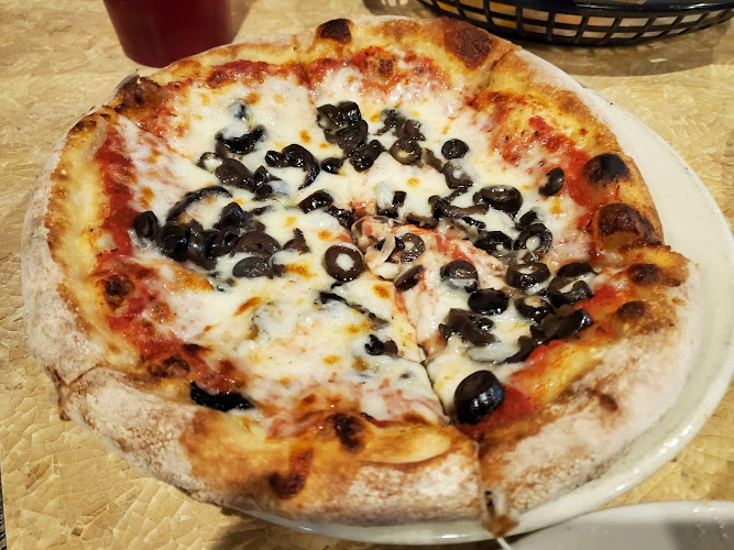 #6 best pizza place in Mandeville - Coscino's Italian Grill