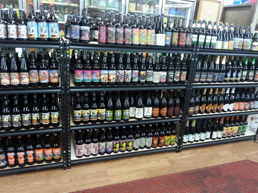 Liquor Store «Muncie Liquor Store Inc.», reviews and photos, 3005 N Oakwood Ave, Muncie, IN 47304, USA