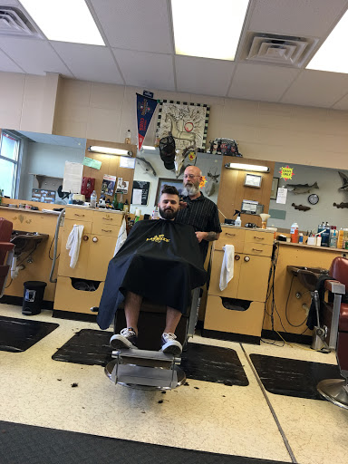 Barber Shop «Brentwood Barber Shop», reviews and photos, 2650 S Glenstone Ave, Springfield, MO 65804, USA