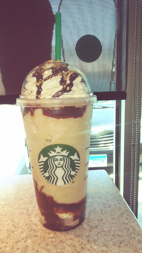 Shopping Mall «Glen Lochen Mall», reviews and photos, 39 New London Turnpike, Glastonbury, CT 06033, USA