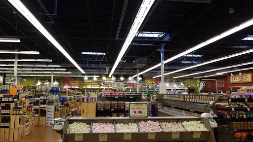 Grocery Store «Fresh Thyme Farmers Market- Troy MI», reviews and photos, 901 E Big Beaver Rd, Troy, MI 48083, USA