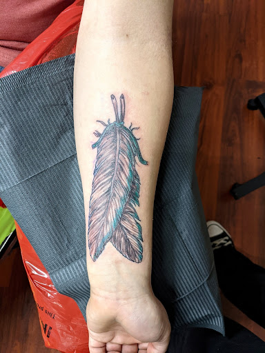 Explore clock tattoo ideas for men, creative tattoo ideas in Pittsburg, available at NeonMoon Tattoo