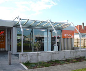 Gonville Cafe Library
