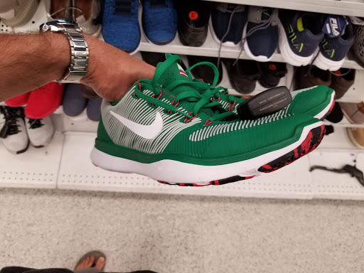 Clothing Store «Ross Dress for Less», reviews and photos, 222 W University Pkwy, Orem, UT 84058, USA