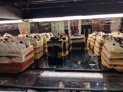 Grocery Store «The Fresh Market», reviews and photos, 3712 Lawndale Dr, Greensboro, NC 27455, USA