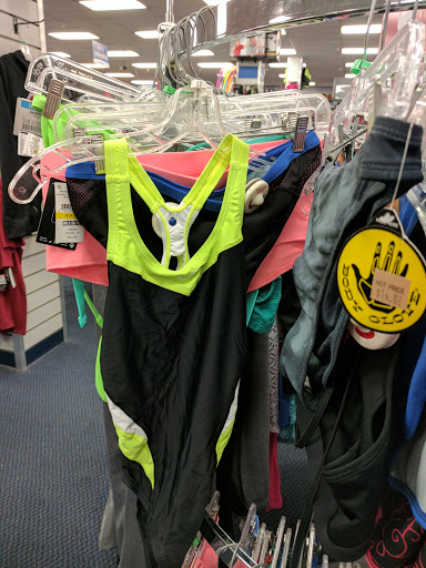 Sporting Goods Store «Big 5 Sporting Goods - San Mateo», reviews and photos, 2825 S El Camino Real, San Mateo, CA 94403, USA