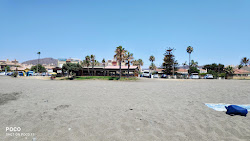Photo de Playa de Torre de Benagalbon avec rivage droit, long