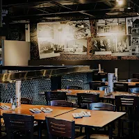 DIX 93 par Frampton Brasse - Resto-Pub in Sainte-Marie, Québec - 4.30 star rating