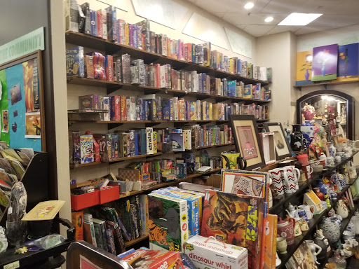 Book Store «Bookmans Phoenix Entertainment Exchange», reviews and photos, 8034 N 19th Ave, Phoenix, AZ 85021, USA