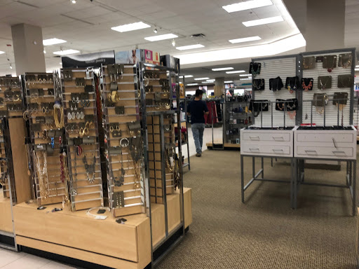 Department Store «Sears», reviews and photos, 7103 Democracy Blvd, Bethesda, MD 20817, USA