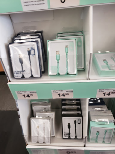 Office Supply Store «Staples», reviews and photos, 2000 Mallory Ln #200, Franklin, TN 37067, USA