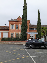 Photo n°31 de La Cour de Récrée à Mirepoix-sur-Tarn ()