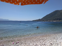 Foto von Nikiana beach und seine wunderschöne Landschaft