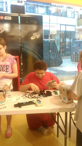 Toy Store «The LEGO Store», reviews and photos, 55 W County Center Dr, Des Peres, MO 63131, USA