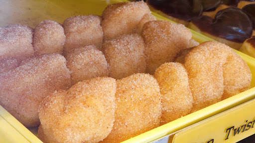 Donut Shop «Sara Donut», reviews and photos, 1301 W Glade Rd # 116, Euless, TX 76039, USA