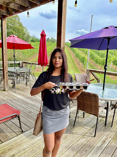 Winery «Third Hill Winery @ DeMello Vineyards», reviews and photos, 2110 Quicksburg Rd, Quicksburg, VA 22847, USA