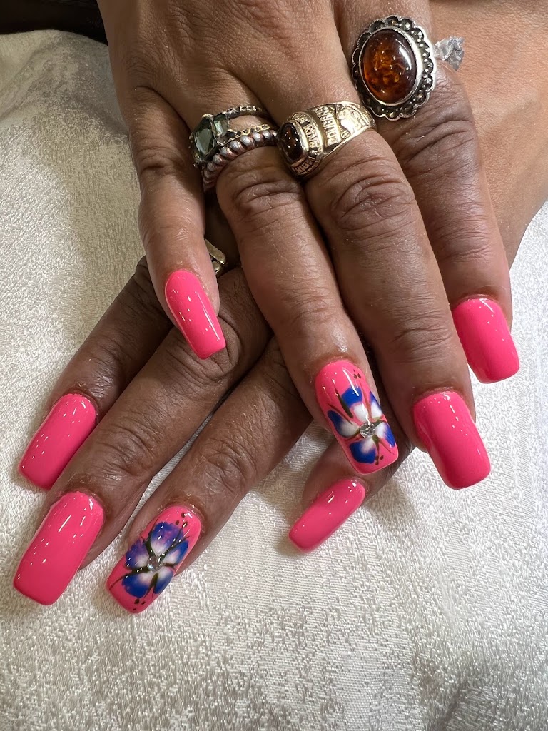 Essence Nail & Spa 19138