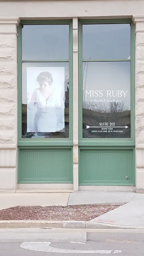Miss Ruby - A Bridal Boutique, 333 N Plankinton Ave #203, Milwaukee, WI 53203, USA, 