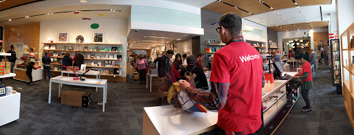 Gift Shop «SFMOMA Museum Store», reviews and photos, 151 3rd St, San Francisco, CA 94103, USA