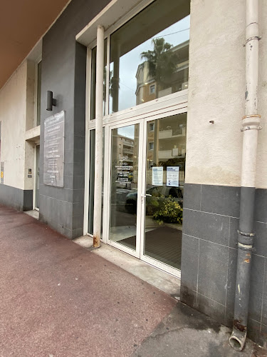 Centre de radiologie Centre de Radiologie Hyères Gare – IMASUD Les Médecins Radiologues Hyères