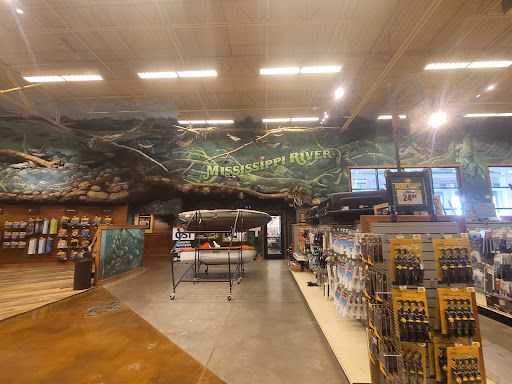 Sporting Goods Store «Bass Pro Shops», reviews and photos, 1000 Bass Pro Dr NW, Altoona, IA 50009, USA