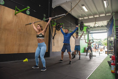 Equifavela Crossfit - Av. Dr. Carlos Barbosa, 285 - Medianeira, Porto Alegre - RS, 90880-001, Brazil