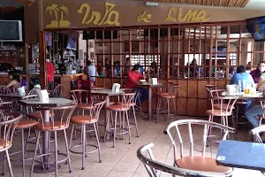 Bar Restaurante La Isla De Lima image