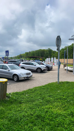 Borne de recharge de véhicules électriques TotalEnergies Station de recharge Gidy