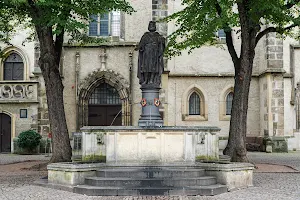 Heinrichsbrunnen image