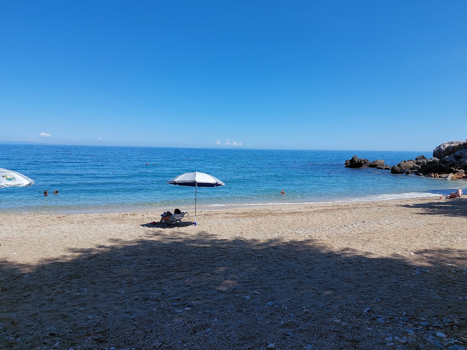 Photo de Pigadi Beach zone sauvage
