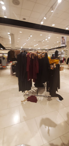 Clothing Store «Forever 21», reviews and photos, 651 Kapkowski Rd, Elizabeth, NJ 07201, USA