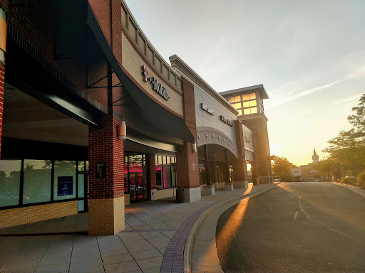 Cell Phone Store «T-Mobile», reviews and photos, 22000 Dulles Retail Plaza #182, Sterling, VA 20166, USA