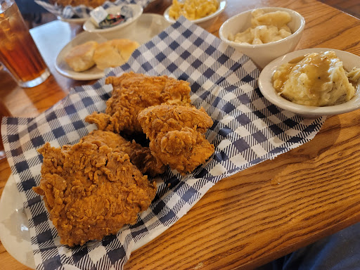 American Restaurant «Cracker Barrel Old Country Store», reviews and photos, 4321 S Interstate Hwy 35, San Marcos, TX 78666, USA