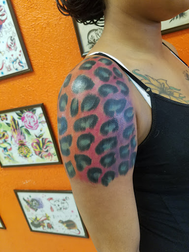Tattoo Shop «Lucky Tiger Tattoo studio», reviews and photos, 310 West Blvd, Williamston, NC 27892, USA