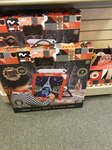 Book Store «Barnes & Noble», reviews and photos, 1630 Sherman Ave, Evanston, IL 60201, USA