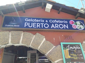 Café Y Gelateria Puerto Aron