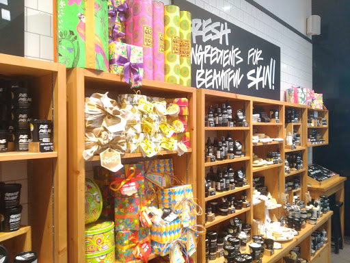 Cosmetics Store «Lush Cosmetics», reviews and photos, 303 Memorial City Way, Houston, TX 77024, USA