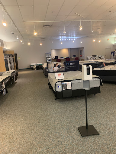 Mattress Store «Mattress Firm Middletown», reviews and photos, 955 Washington St, Middletown, CT 06457, USA