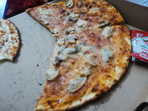 بيتزا اليوم 