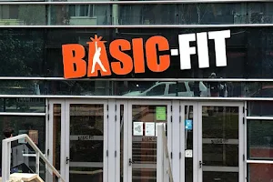 Basic-Fit Boulogne-Billancourt Rue de Sevres image